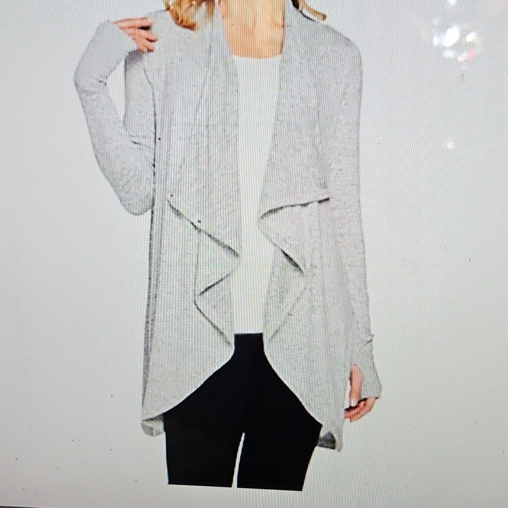 AnyBody Woman Brushed HACCI DRAPE FRONT  Cardigan L